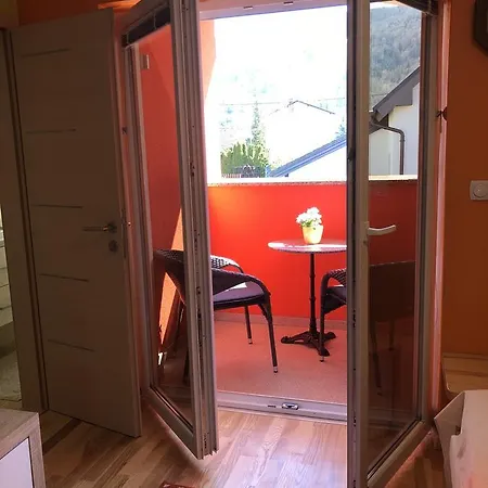 Perfect Apartma - - Free Parking! Проживание в семье